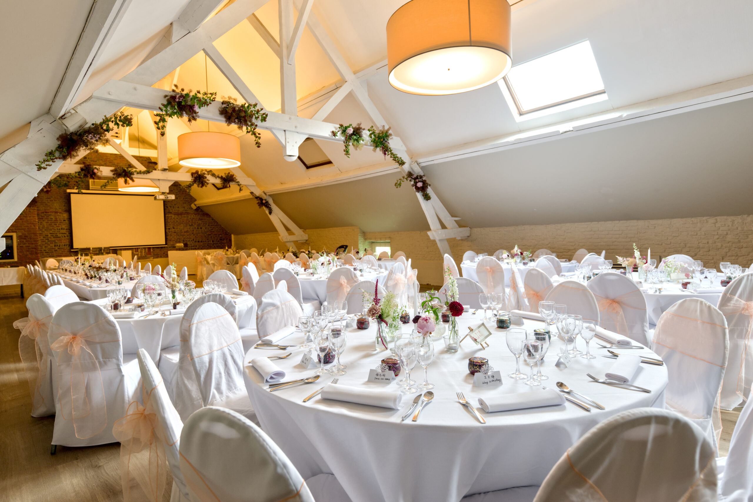 Belgobon-Eventprivé-mariage Spécialistes des mariages à Bruxelles : traiteur bio, écoresponsable et professionnel, avec attention portée aux moindres détails. Wedding specialists in Brussels: organic, eco‑responsible, professional caterer with attention to every detail.